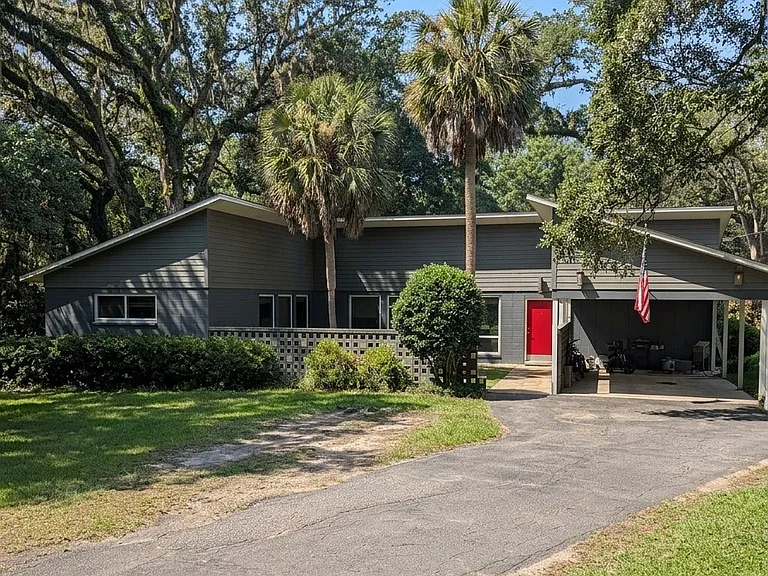 4725 Maylor Rd — Photo 1
