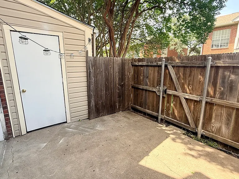 228 Samuel Blvd #S-6 — Photo 14