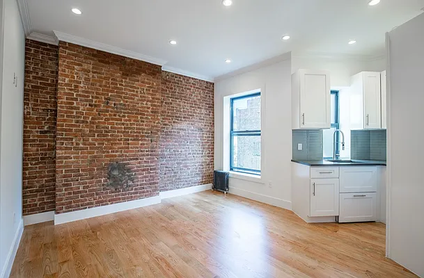 Rented by GreeneTree Management LLC | media 10