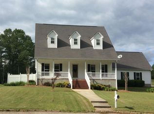 406 Whippoorwill Ln, Roanoke, AL 36274