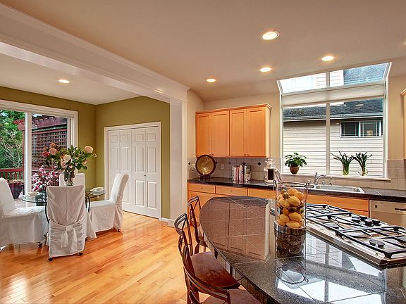 4th image of 7206 Curtis Dr SE
