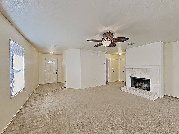 3rd image of 816 Wild Prairie Dr