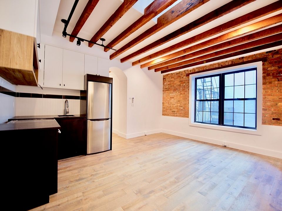 1st image of 152 W 49th St #E6