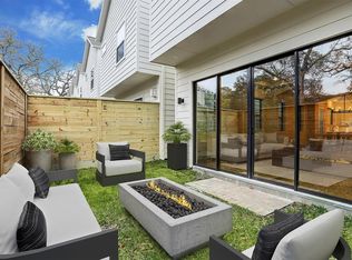 858 Fisher St, Houston, TX 77018