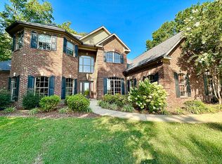 382 Prairie Waters Dr, Columbus, MS 39701