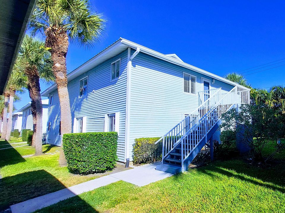 1st image of 235 SE Village Drive #235