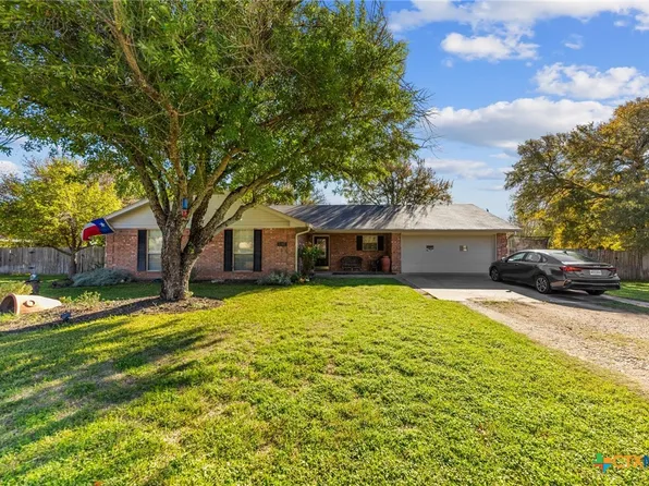 1407 Guess Dr, Salado, TX 76571