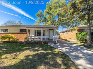 1019 N Edgeworth Ave, Royal Oak, MI 48067