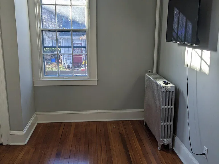 81 Cottage St #1-R — Photo 6