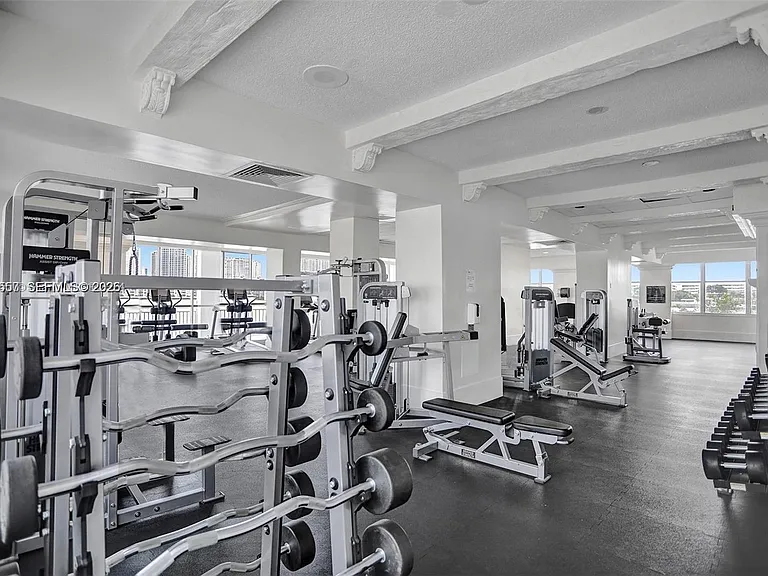 18031 Biscayne Blvd #Penthouse 01 — Photo 29