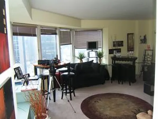 Rented by Aclawrence | media 4