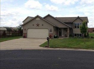 304 W 27th Cir, Marshfield, WI 54449