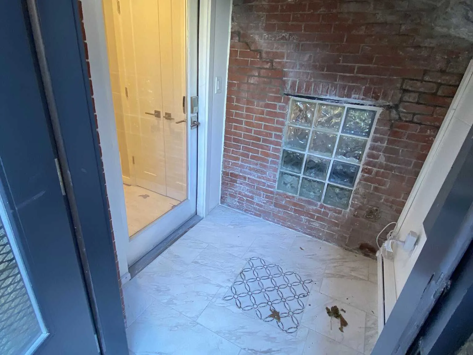 3 bed, $6,200 — Photo 2