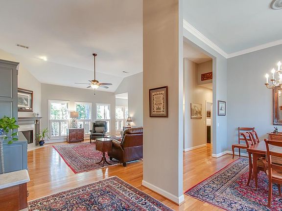 5th image of 6785 Autumnwood Dr