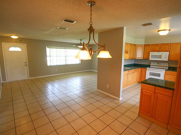 4th image of 3171 Courtland Blvd