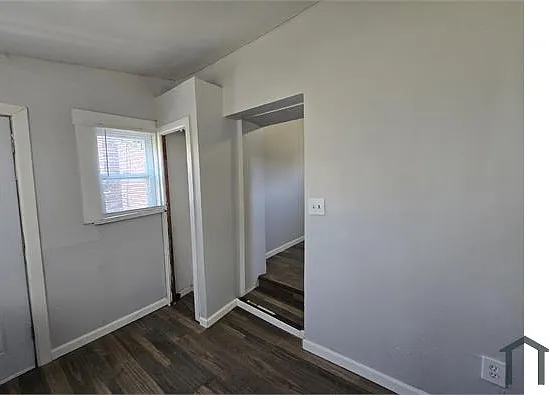 4497 Lee Ave — Photo 11