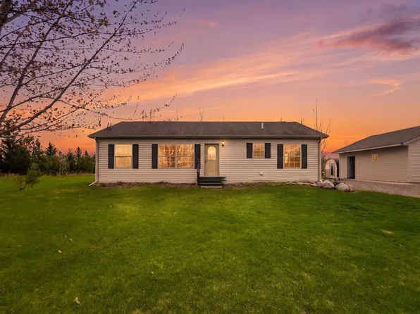 7405 160th St, Milaca, MN 56353