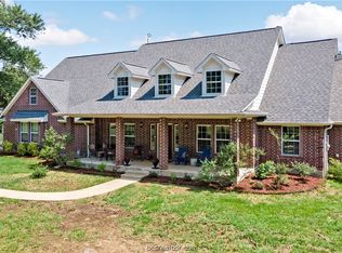 1454 Riata Ct, Bryan, TX 77808