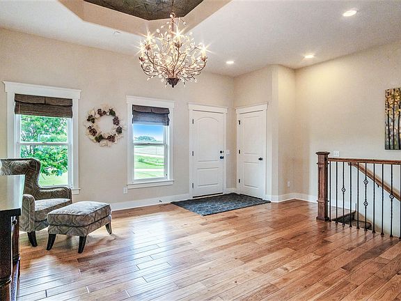 3rd image of 15030 Hearthstone Dr