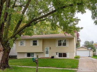 130 33rd Ave, Marion, IA 52302