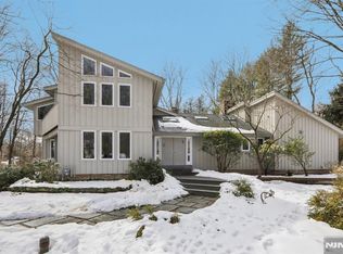 47 Hopper Farm Rd, Upper Saddle River, NJ 07458