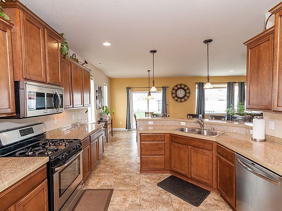 5th image of 5015 Pamplona Dr