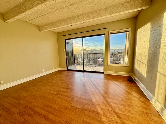 4th image of 1433 N Williams St APT 907