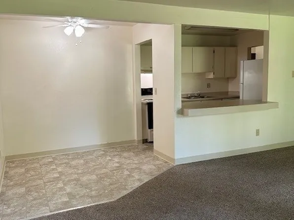 4313 Wisconsin St #4, Anchorage, AK 99517