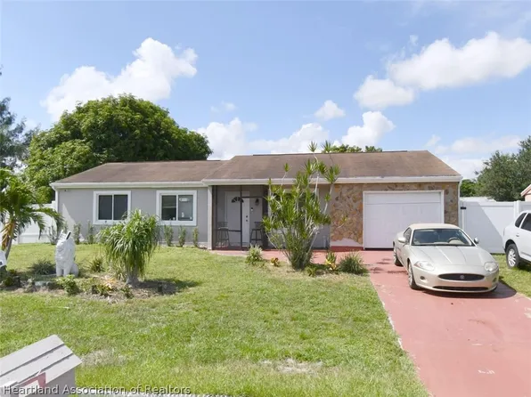 252 SW Cherryhill Rd, Port Saint Lucie, FL 34953