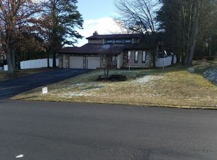 124 S Highland Dr, Pittston, PA 18640