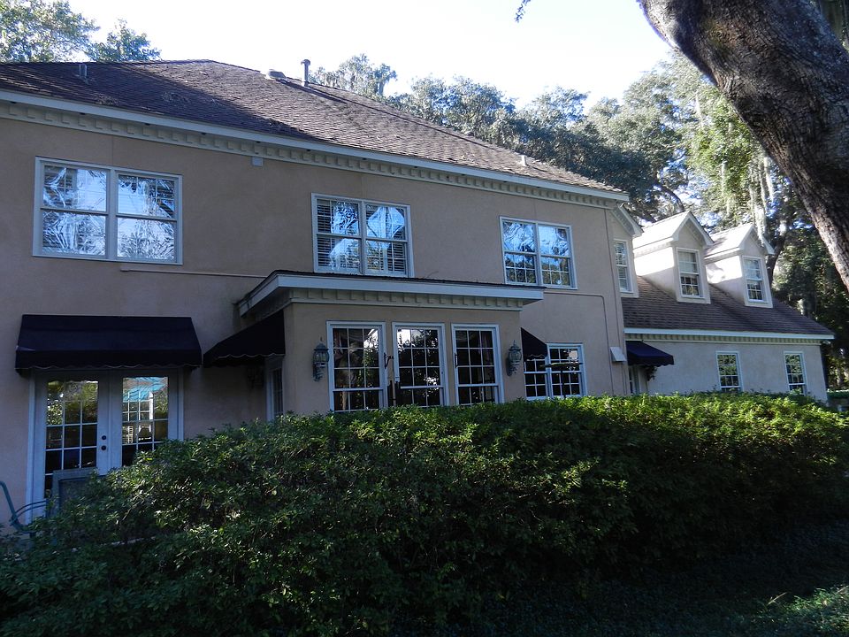 2nd image of 196 Merion