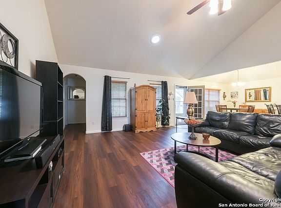 2nd image of 1773 Blueridge Dr