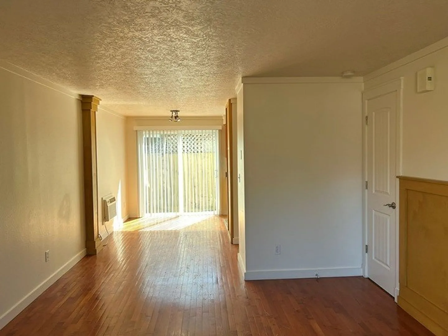 2Bd/1.5Ba Two Story Townhouse - Available to View! — Photo 3