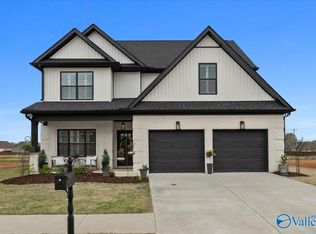 16959 Whispering Pnes, Athens, AL 35611