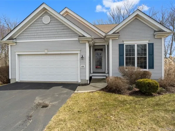 608 Birdie Drive #608, Oxford, CT 06478