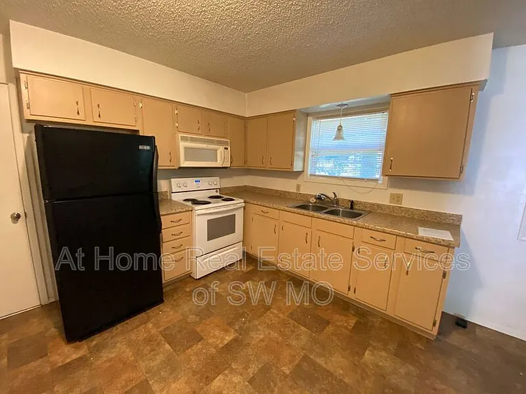 109 Aspen Cir — Photo 5