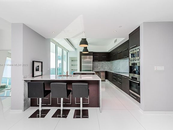 5th image of 900 Biscayne Blvd APT 6205