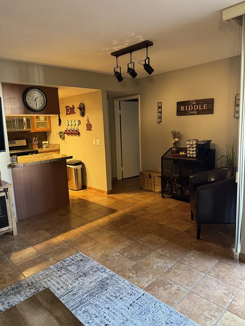Cozy Condo in Palm Springs 2 Bedrooms 2 bathrooms — Photo 2