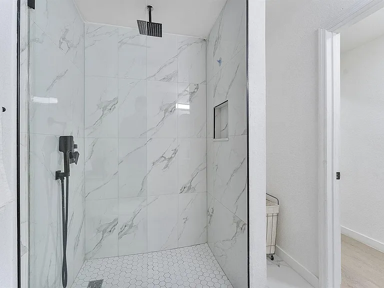 2629 SW 6th Ct — Photo 20