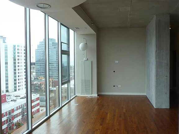 2nd image of 1720 S Michigan Ave APT 1518