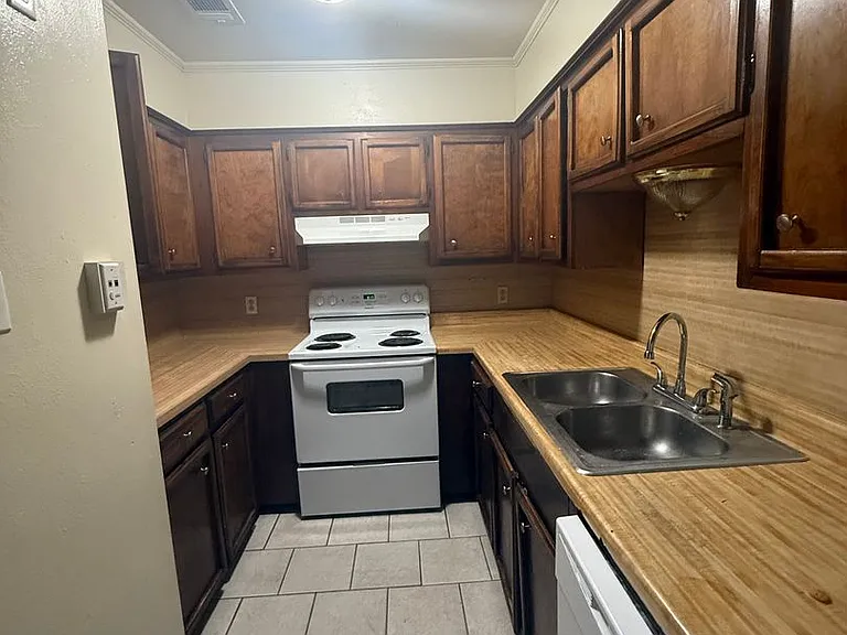 8336 Bayou Fountain Ave — Photo 10