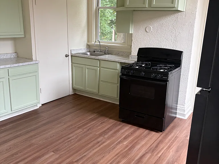 3754 Warsaw Ave #1 — Photo 3