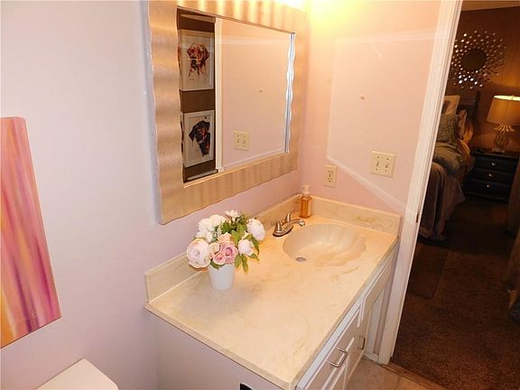 4th image of 1678 W Palmer Pl