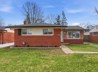 30632 Hayes Rd, Roseville, MI