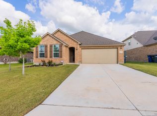 643 Ridgeglen Dr, New Braunfels, TX 78130