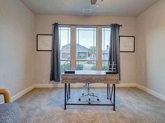 4th image of 3544 Beaumont Dr