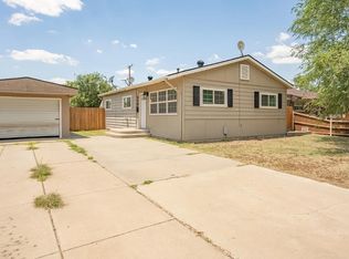211 Plum Ave, Dumas, TX 79029