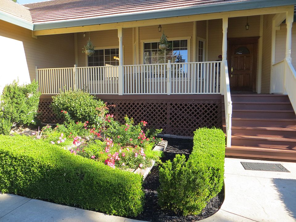 1st image of 1066 Berkshire Dr