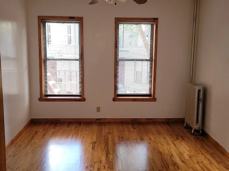 1001 Lincoln Pl #2B — Photo 3