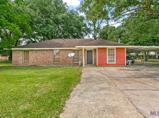 4167 Chestnut St, Zachary, LA 70791
